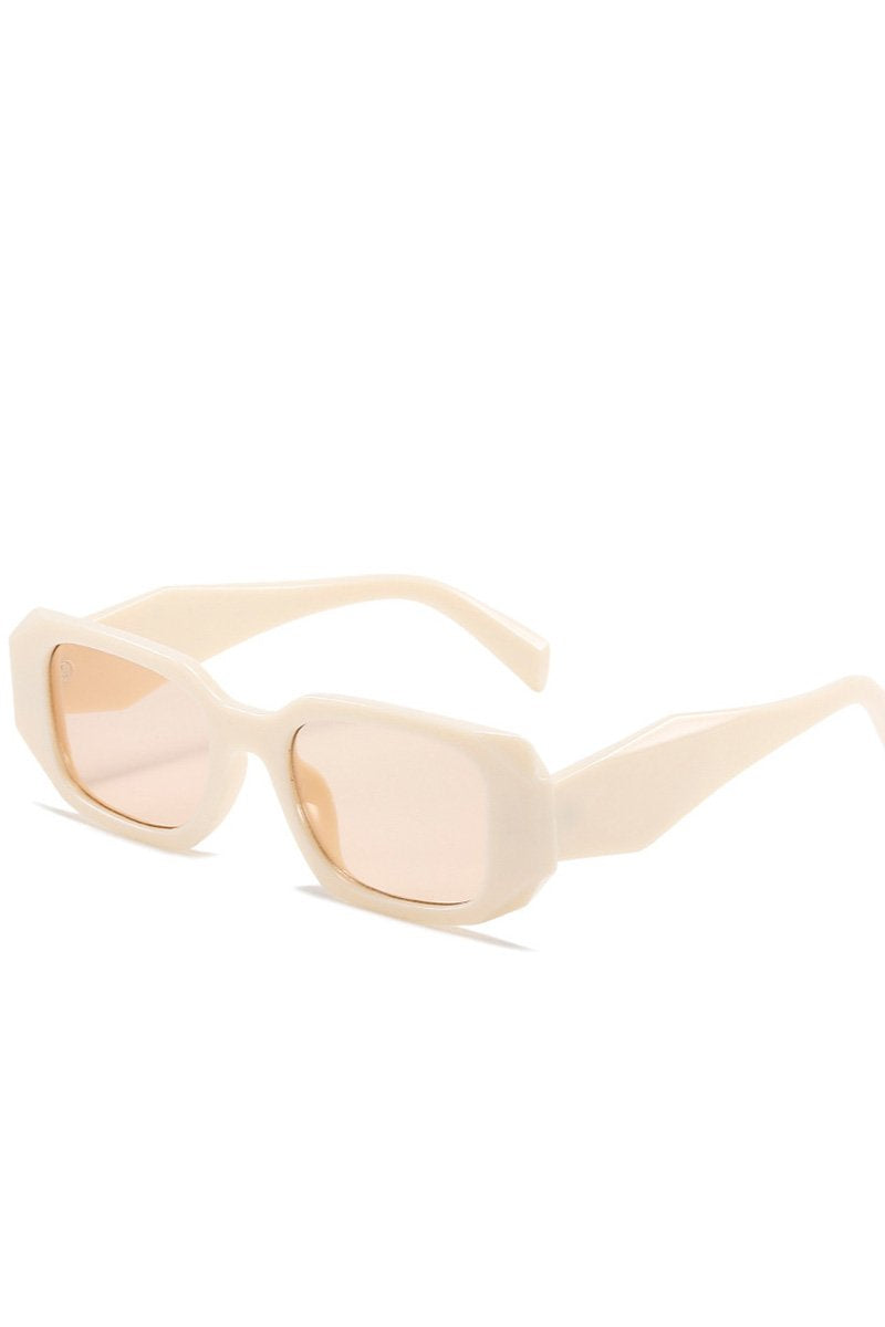 WIDE SQUARE FRAME FASHION SUNGLASSES