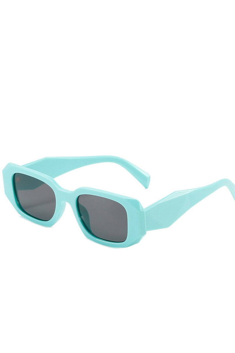WIDE SQUARE FRAME FASHION SUNGLASSES
