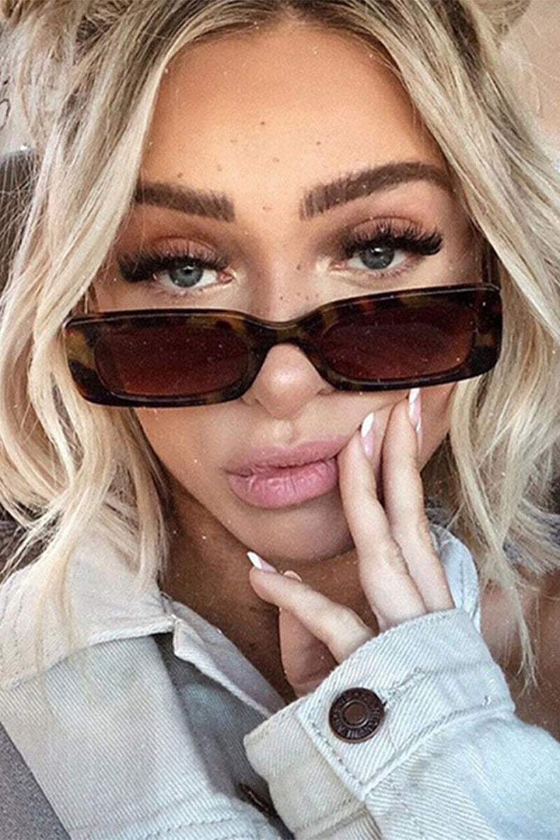 SQUARE FRAME FASHION GLASSES