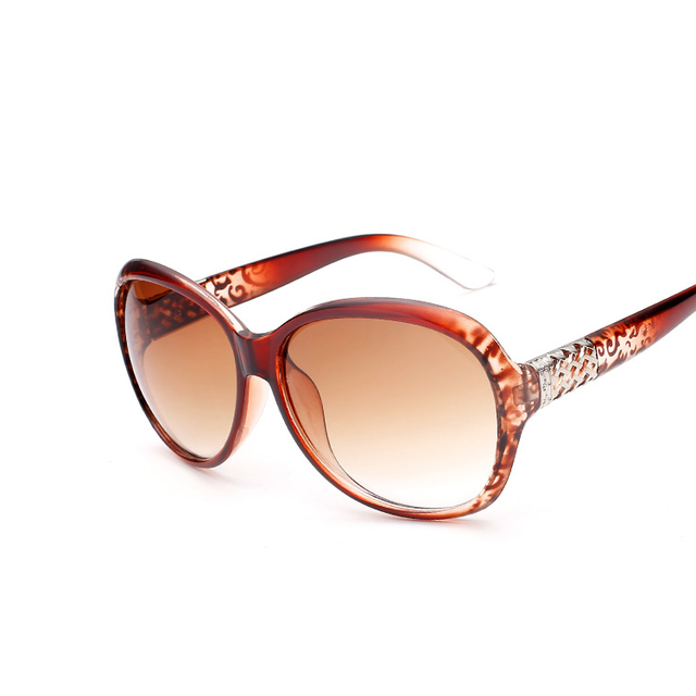 Elegant Women's Oval Sunglasses